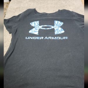 Youth Underarmour Black T-Shirt Size L